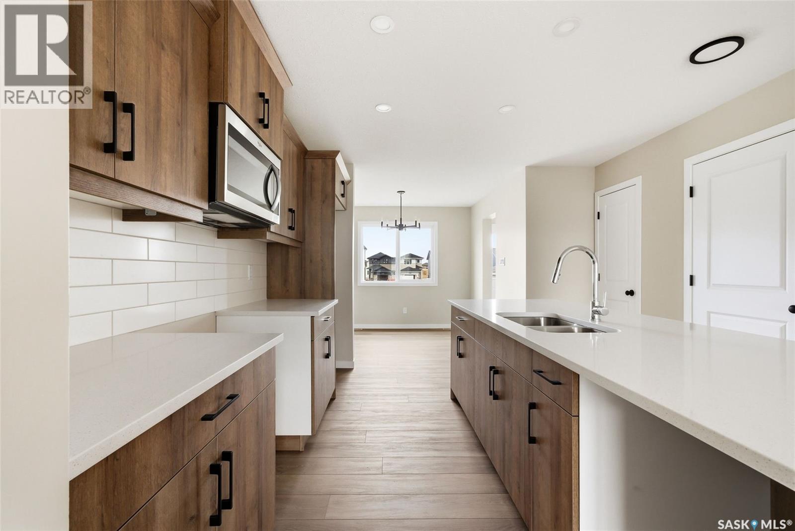 3148 Green Turtle Road, Regina, Saskatchewan  S4V 4C5 - Photo 8 - SK028463