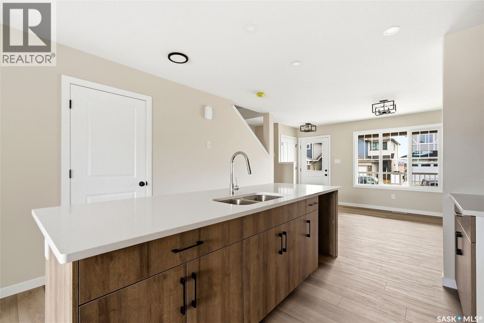 3148 Green Turtle Road, Regina, Saskatchewan  S4V 4C5 - Photo 7 - SK028463