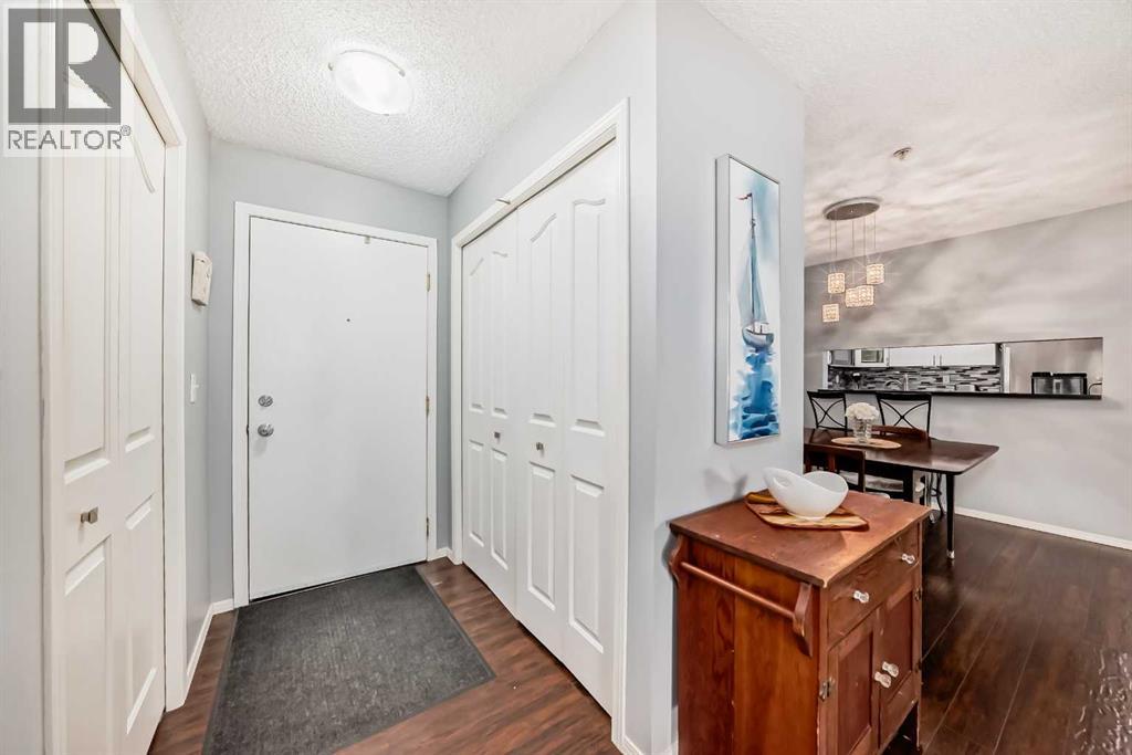 2105, 2105 Tuscarora Manor NW, Calgary, Alberta  T3L 2J9 - Photo 2 - A2294844