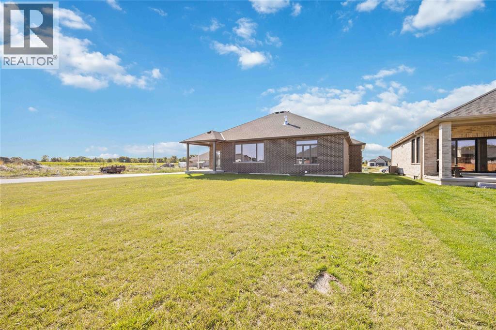 3584 Britt Boulevard, Plympton-Wyoming, Ontario  N0N 1E0 - Photo 40 - 26001065