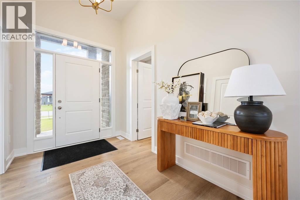 3584 Britt Boulevard, Plympton-Wyoming, Ontario  N0N 1E0 - Photo 2 - 26001065