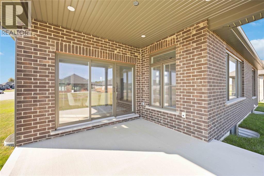 3584 Britt Boulevard, Plympton-Wyoming, Ontario  N0N 1E0 - Photo 37 - 26001065