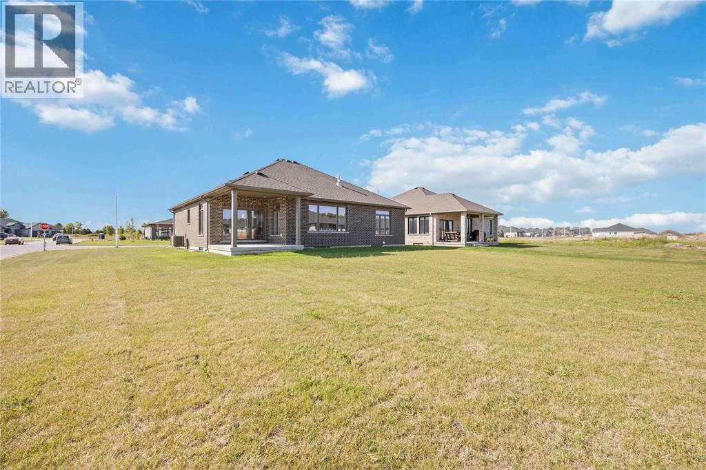 3584 Britt Boulevard, Plympton-Wyoming, Ontario  N0N 1E0 - Photo 42 - 26001065