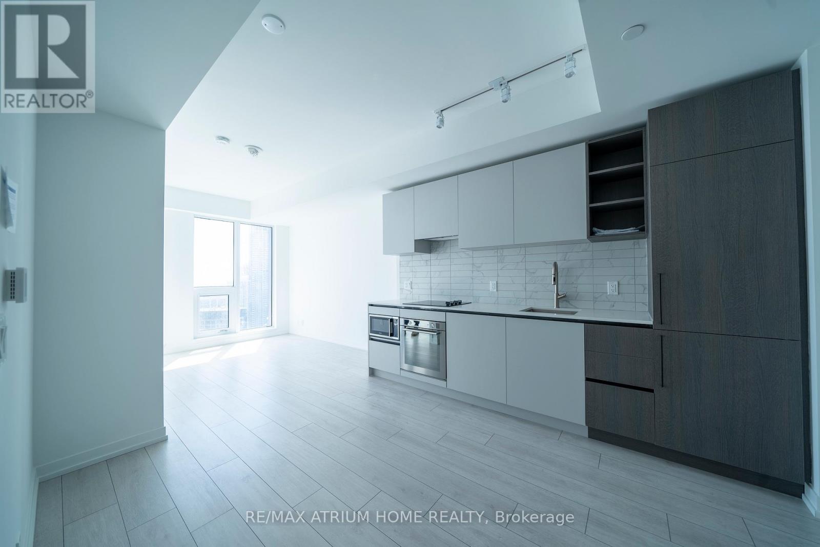 4212 - 55 Mercer Street, Toronto, Ontario  M5V 0W4 - Photo 5 - C12906490