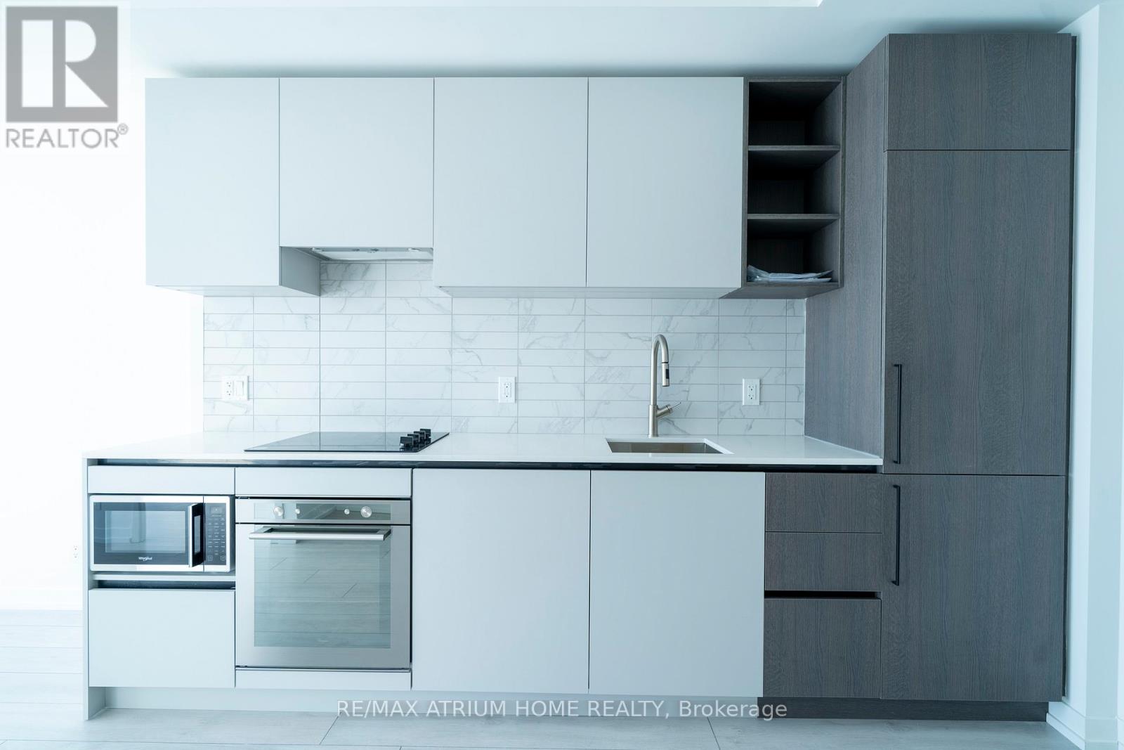 4212 - 55 Mercer Street, Toronto, Ontario  M5V 0W4 - Photo 8 - C12906490