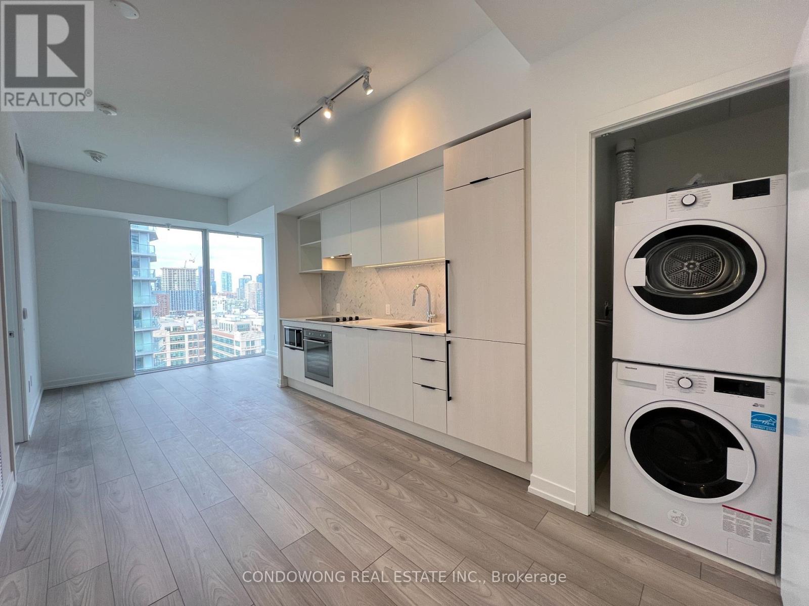 2516 - 82 Dalhousie Street, Toronto, Ontario  M5B 0C5 - Photo 3 - C12906504