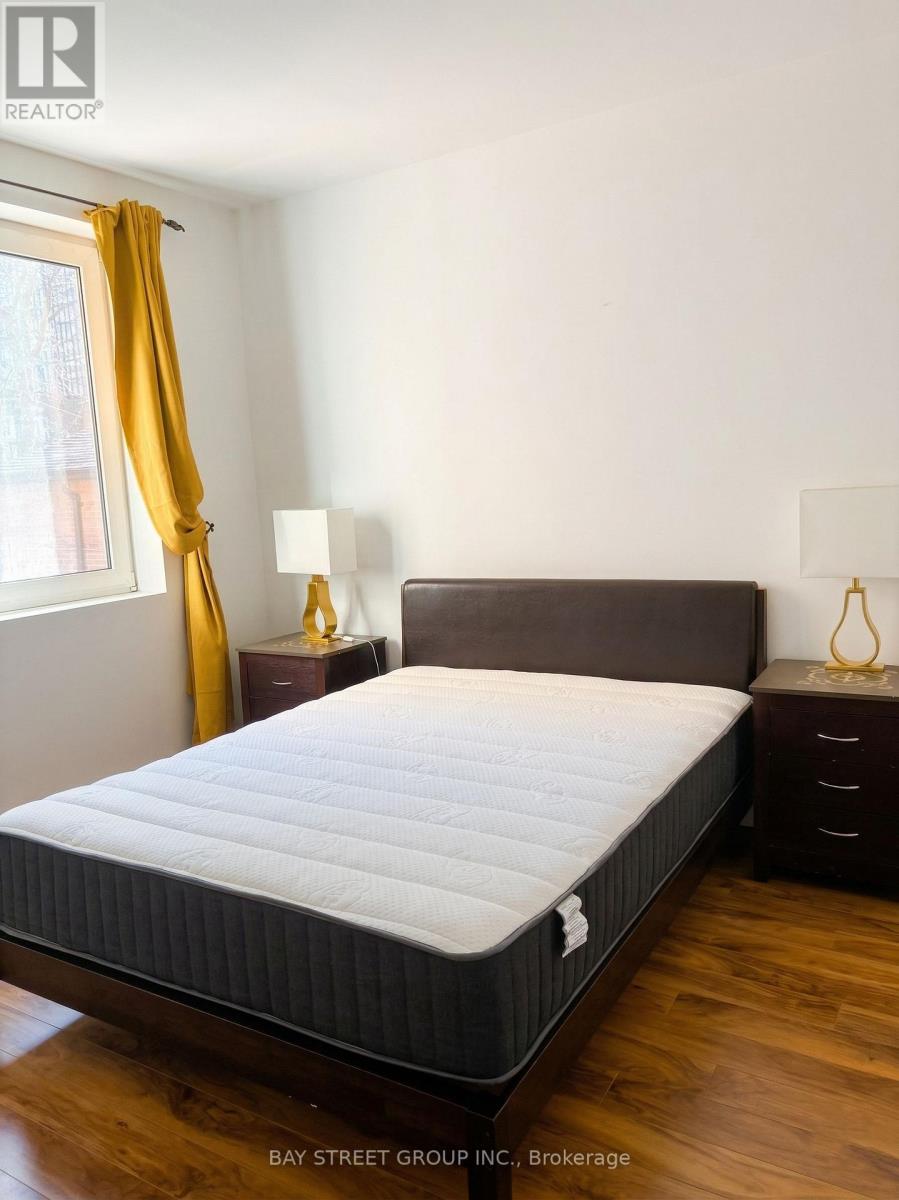 4 - 65 Gloucester Street, Toronto, Ontario  M4Y 1L8 - Photo 6 - C12906522