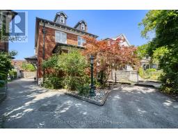 UPPER - 34 RUSHOLME DRIVE, Toronto, Ontario