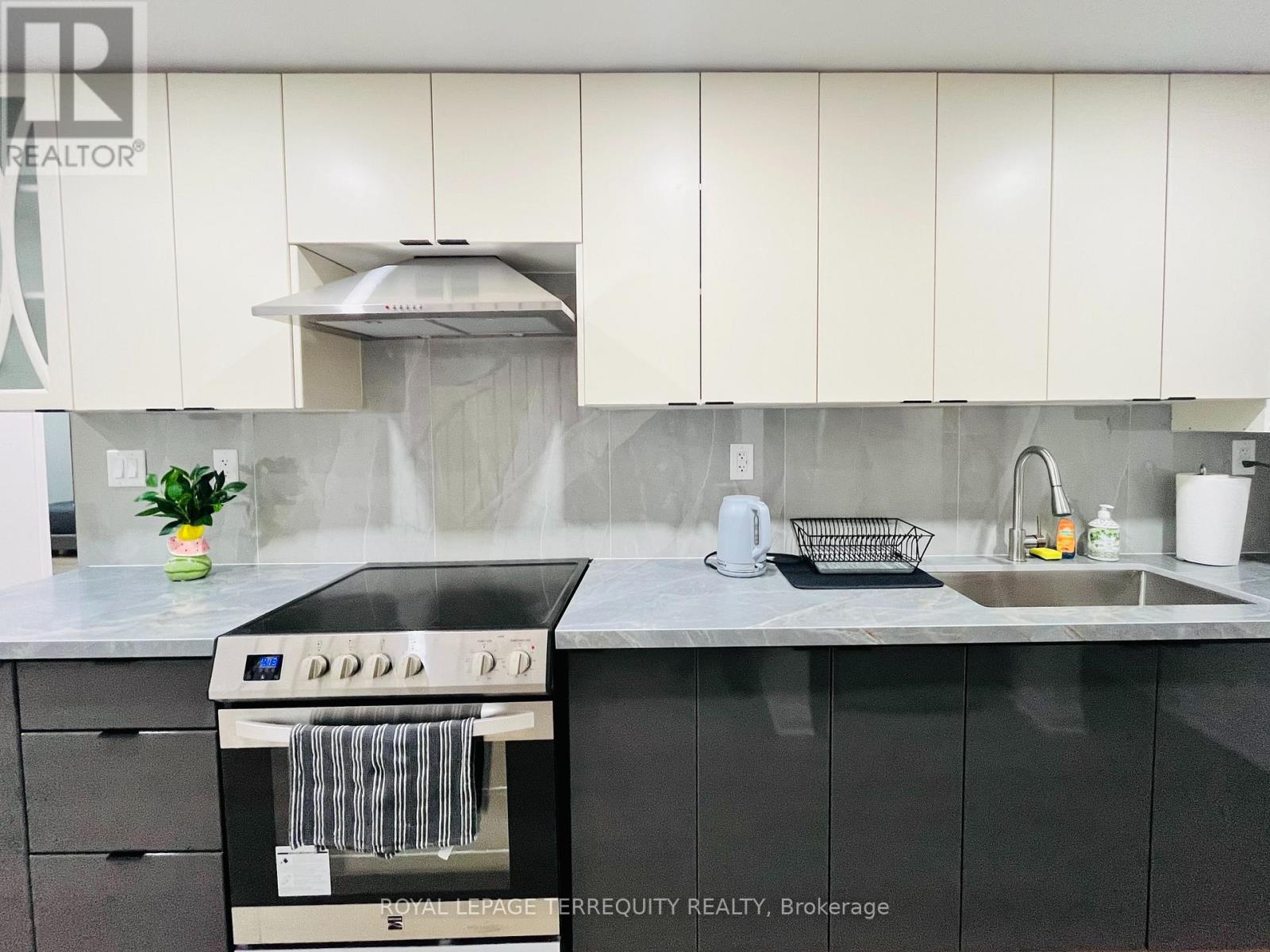 Bsmt - 43 Claridge Crescent, Whitby (Taunton North), Ontario  L1R 0G8 - Photo 7 - E12906492