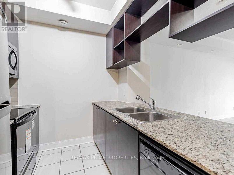 Th69 - 315 Village Green Square, Toronto, Ontario  M1S 0L2 - Photo 5 - E12906514