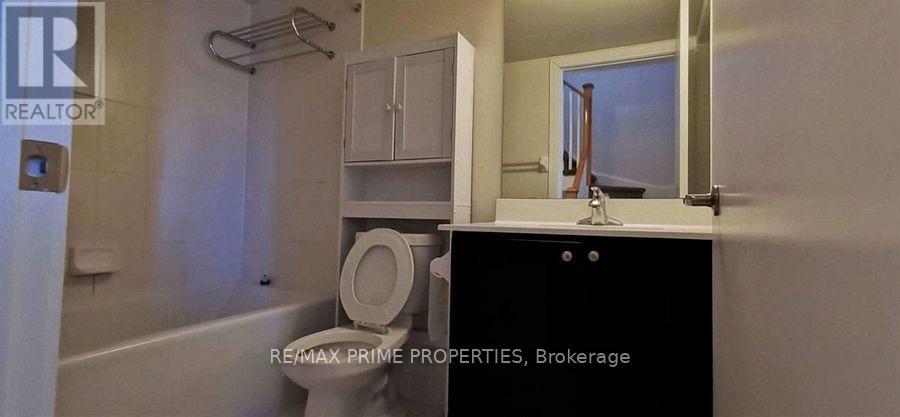 Th69 - 315 Village Green Square, Toronto, Ontario  M1S 0L2 - Photo 9 - E12906514