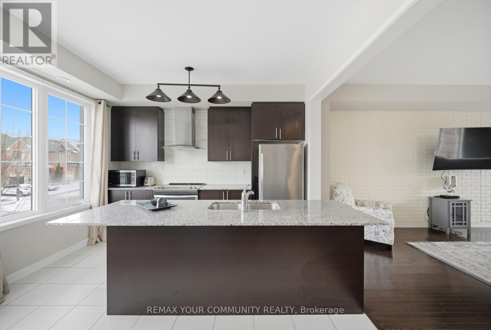 41 Torah Gate, Vaughan, Ontario  L6A 4Y4 - Photo 14 - N12906520