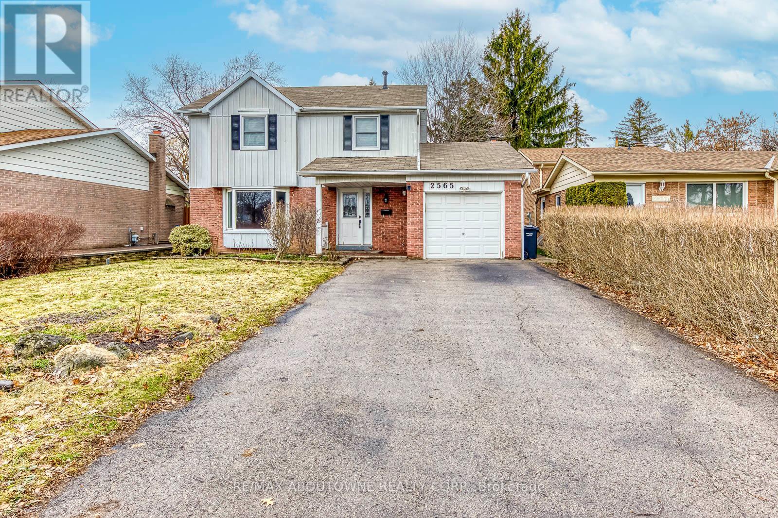 2565 WINDJAMMER ROAD, Mississauga, Ontario