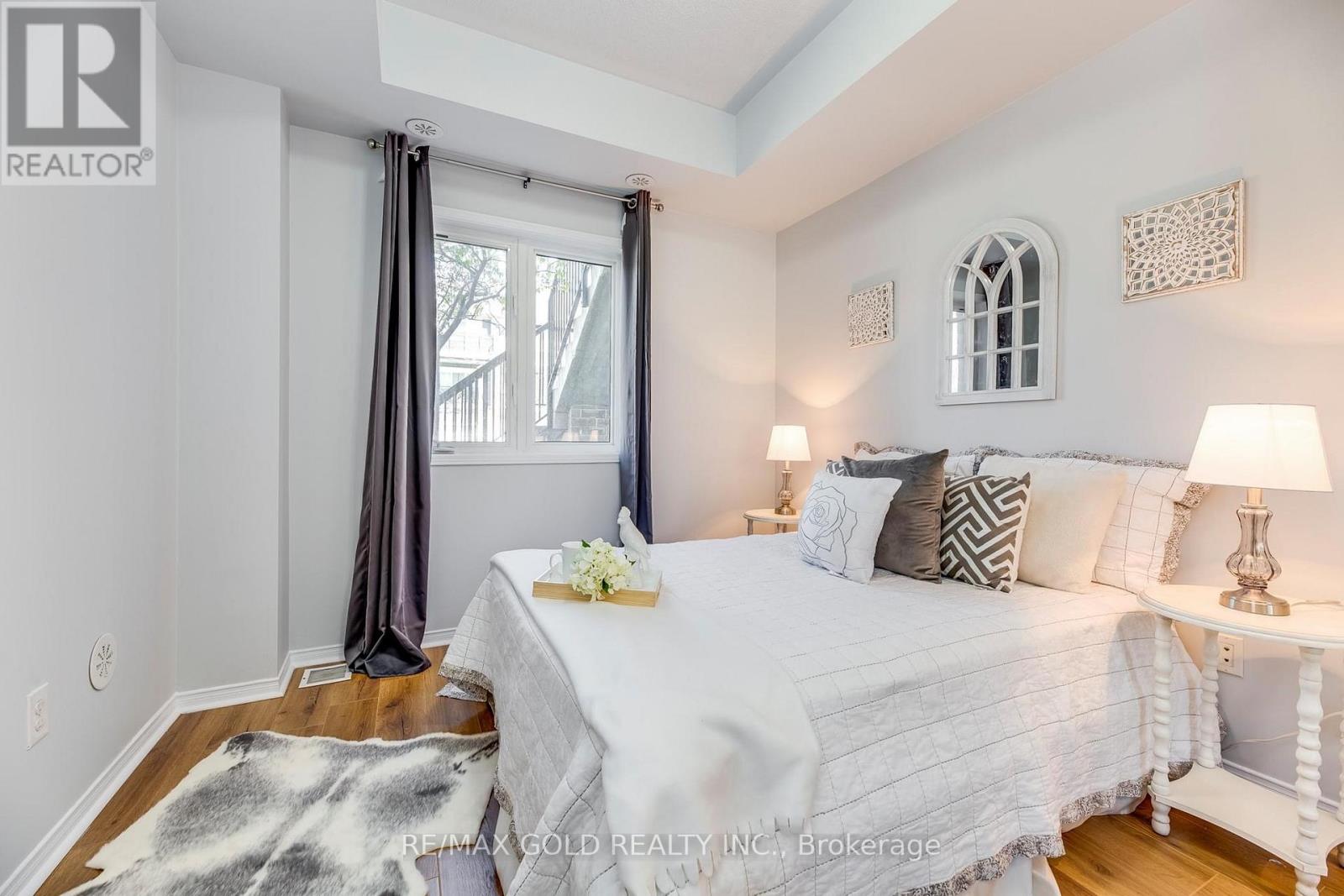 88 - 60 Fairwood Circle, Brampton (Sandringham-Wellington), Ontario  L6R 0Y6 - Photo 9 - W12906516