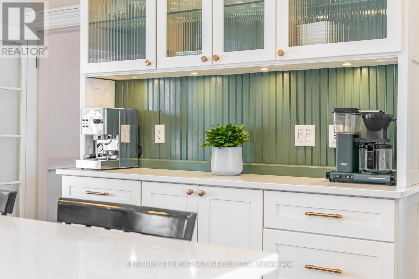 1009 Hwy 7, Kawartha Lakes, Ontario  K0M 2M0 - Photo 8 - X12906528