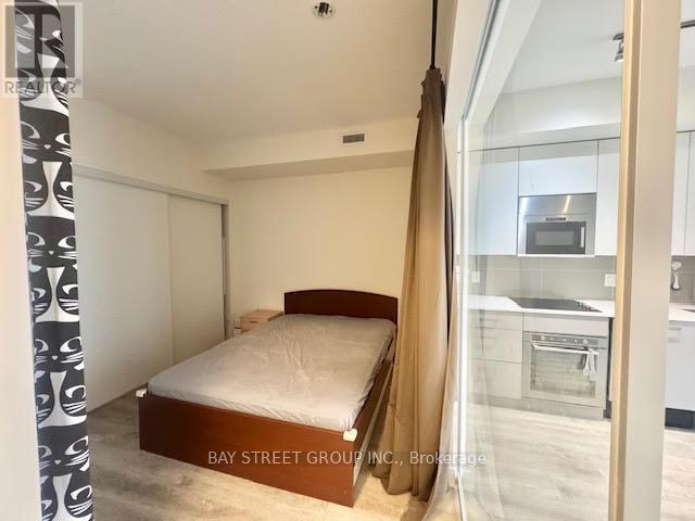 703 - 17 Dundonald Street, Toronto, Ontario  M4Y 1K3 - Photo 3 - C12718630