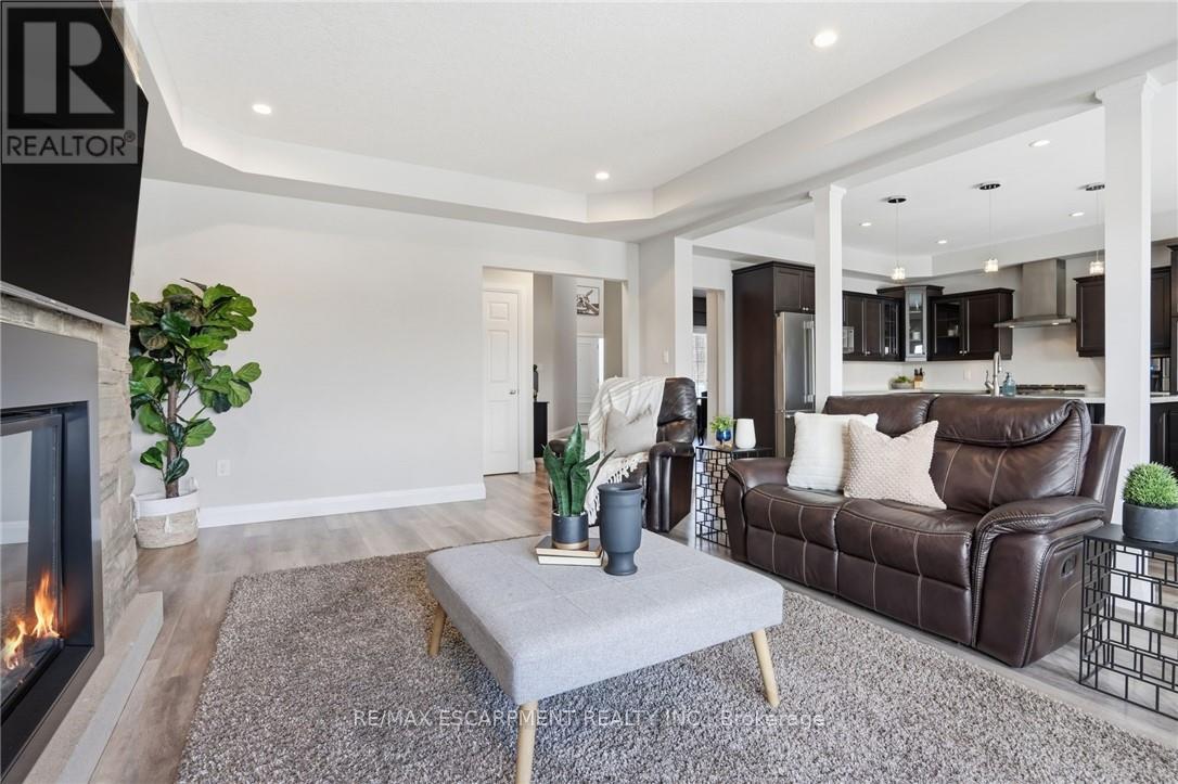 7 Peggy Way, Hamilton, Ontario  L0R 1W0 - Photo 12 - X12906312