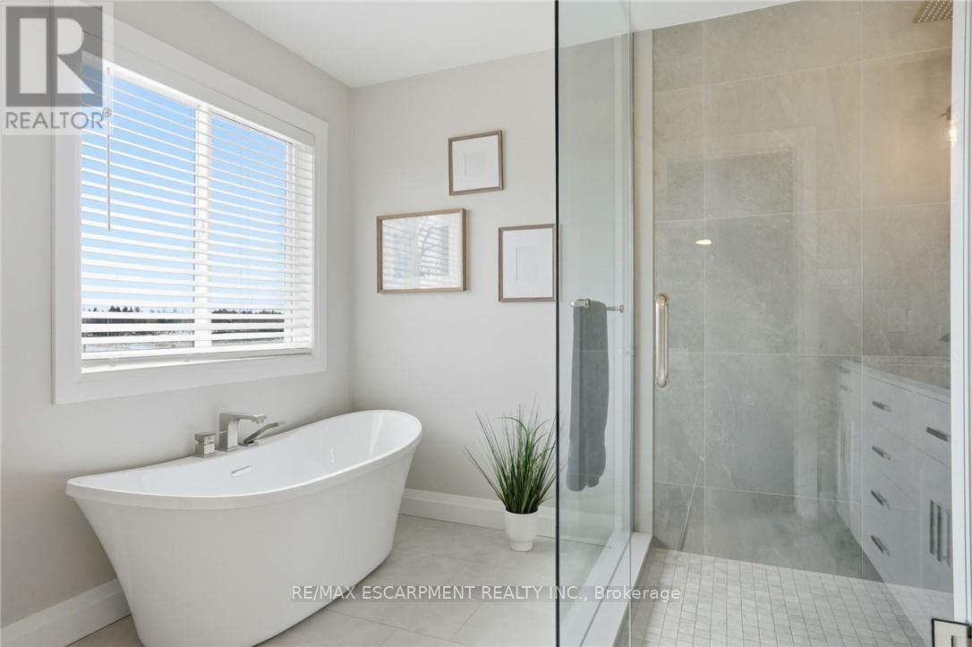 7 Peggy Way, Hamilton, Ontario  L0R 1W0 - Photo 29 - X12906312