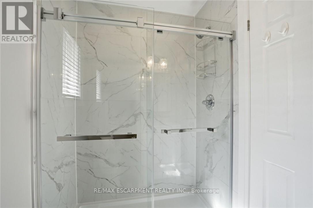 7 Peggy Way, Hamilton, Ontario  L0R 1W0 - Photo 39 - X12906312