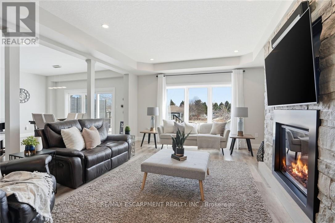 7 Peggy Way, Hamilton, Ontario  L0R 1W0 - Photo 9 - X12906312