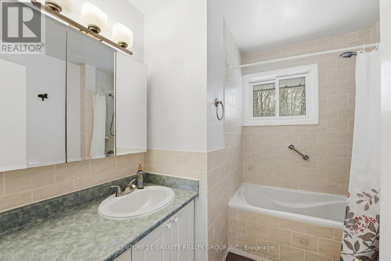 12 Forest Hill Road, Bancroft, Ontario  K0L 1C0 - Photo 14 - X12906570