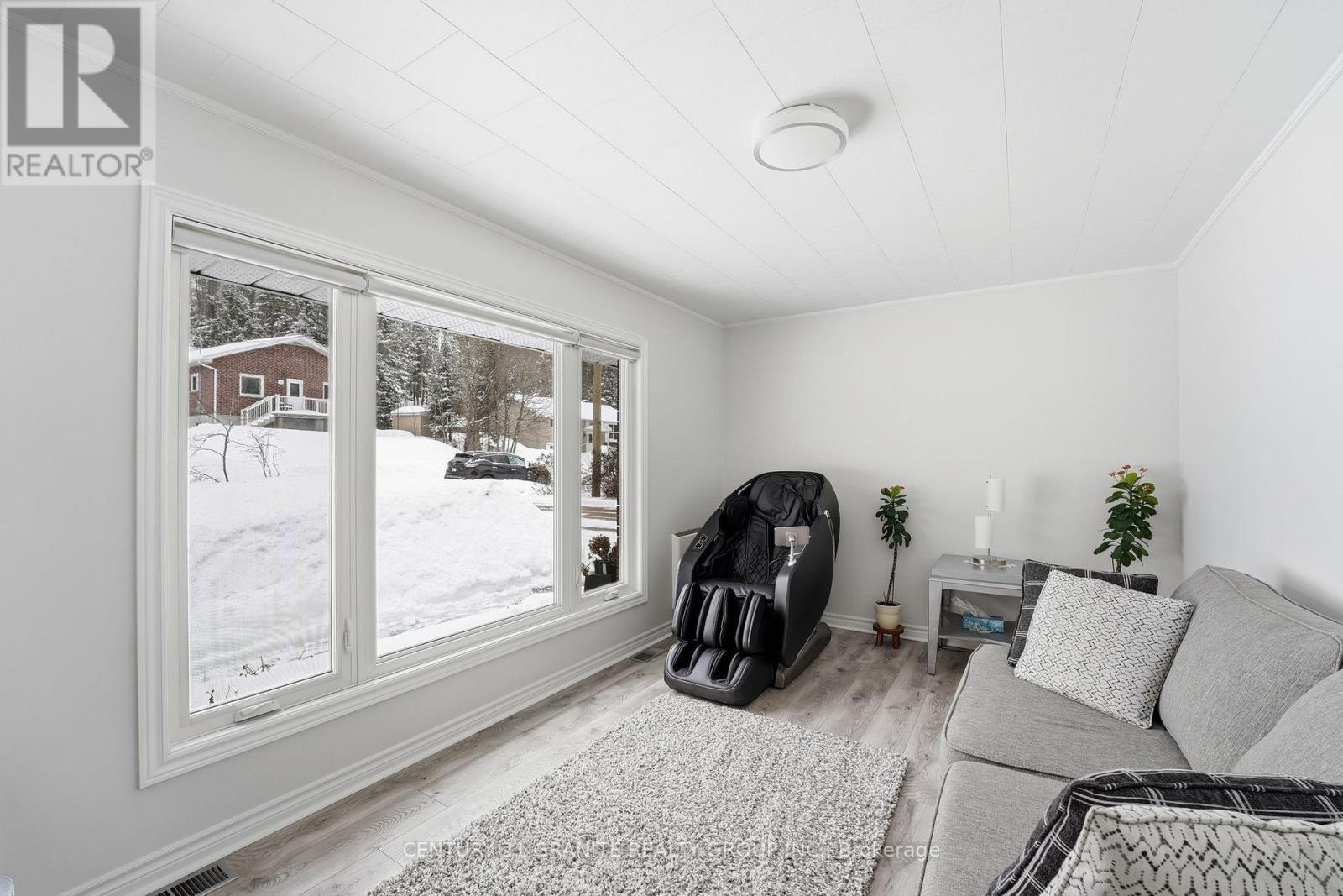 12 Forest Hill Road, Bancroft, Ontario  K0L 1C0 - Photo 17 - X12906570