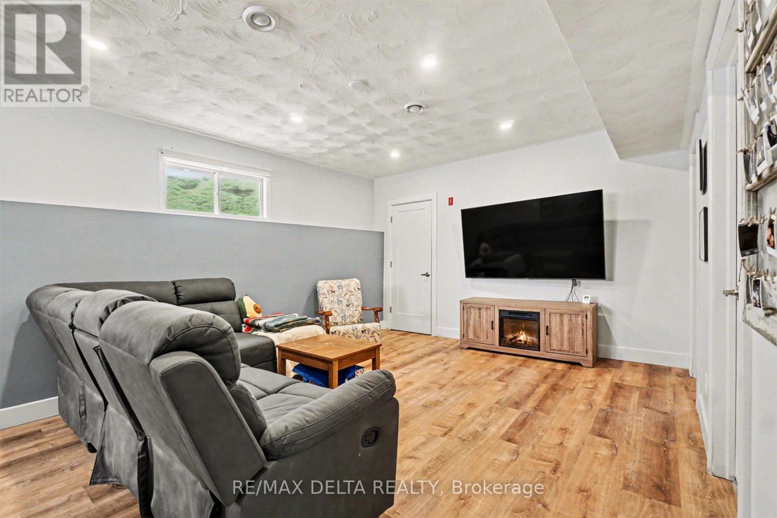 542a Devista Boulevard, Alfred And Plantagenet, Ontario  K0B 1A0 - Photo 21 - X12906560