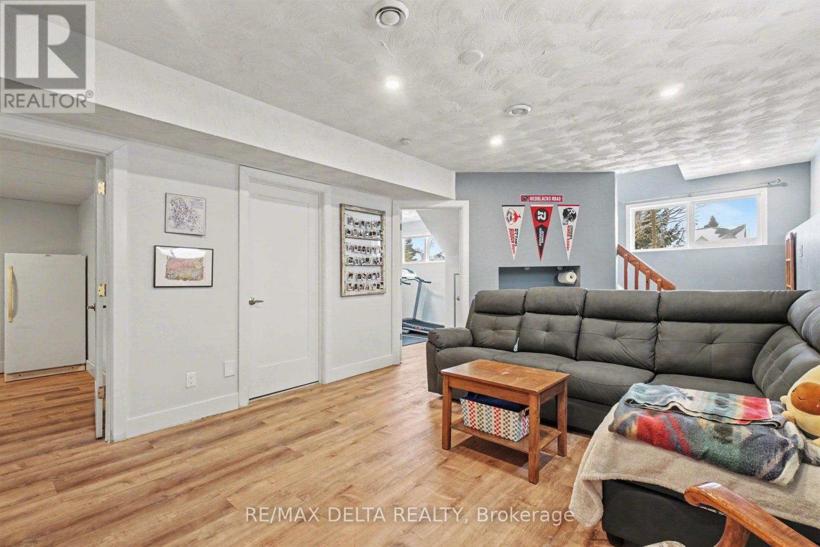 542a Devista Boulevard, Alfred And Plantagenet, Ontario  K0B 1A0 - Photo 30 - X12906560