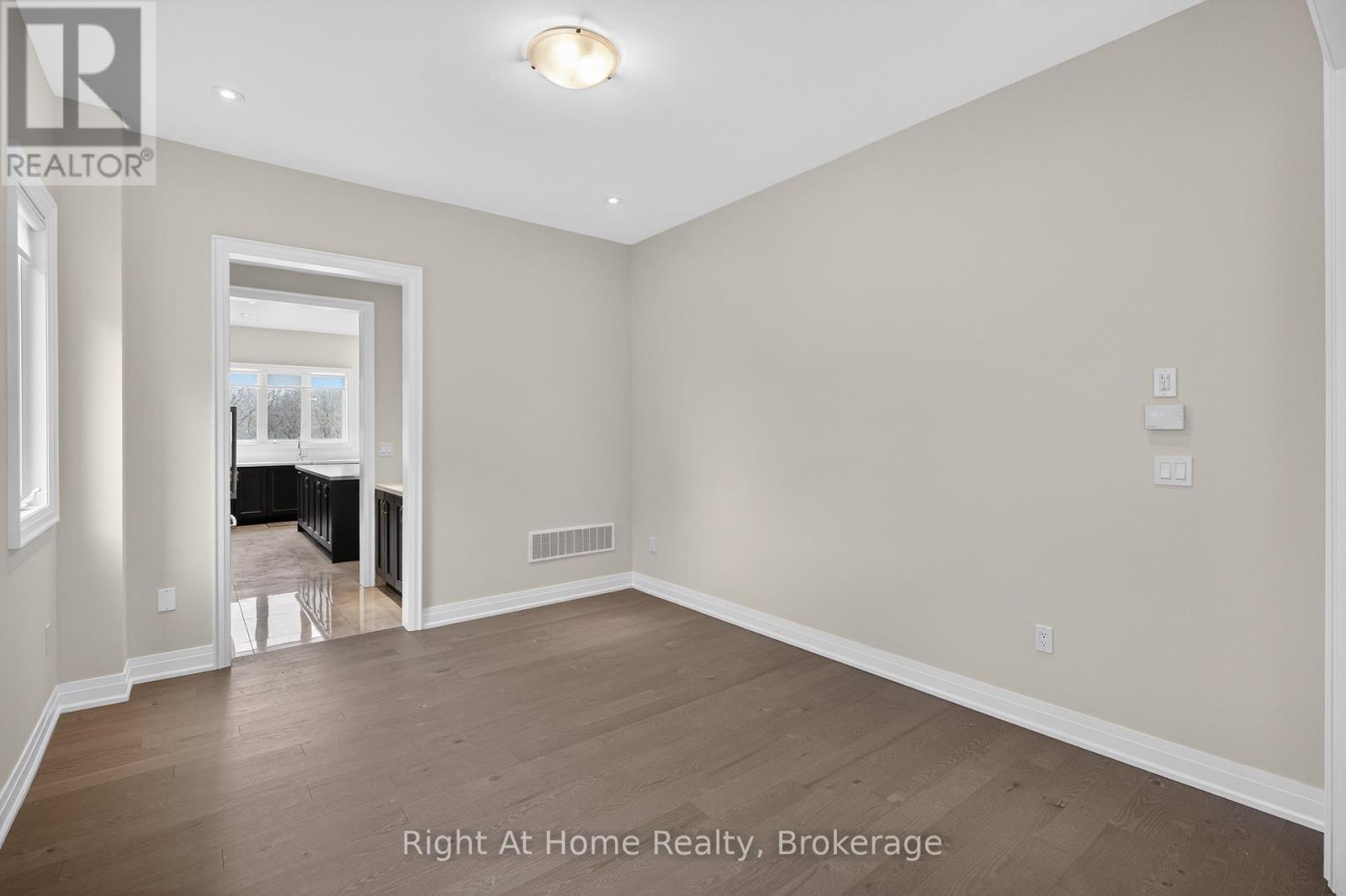 94 Smokey Hollow Place, Hamilton, Ontario  L0R 2H1 - Photo 10 - X12906592