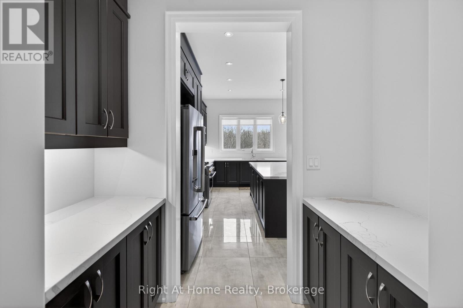 94 Smokey Hollow Place, Hamilton, Ontario  L0R 2H1 - Photo 11 - X12906592