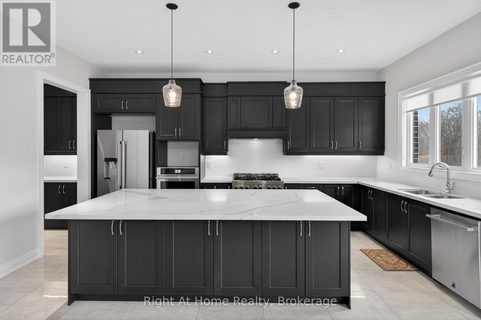 94 Smokey Hollow Place, Hamilton, Ontario  L0R 2H1 - Photo 12 - X12906592