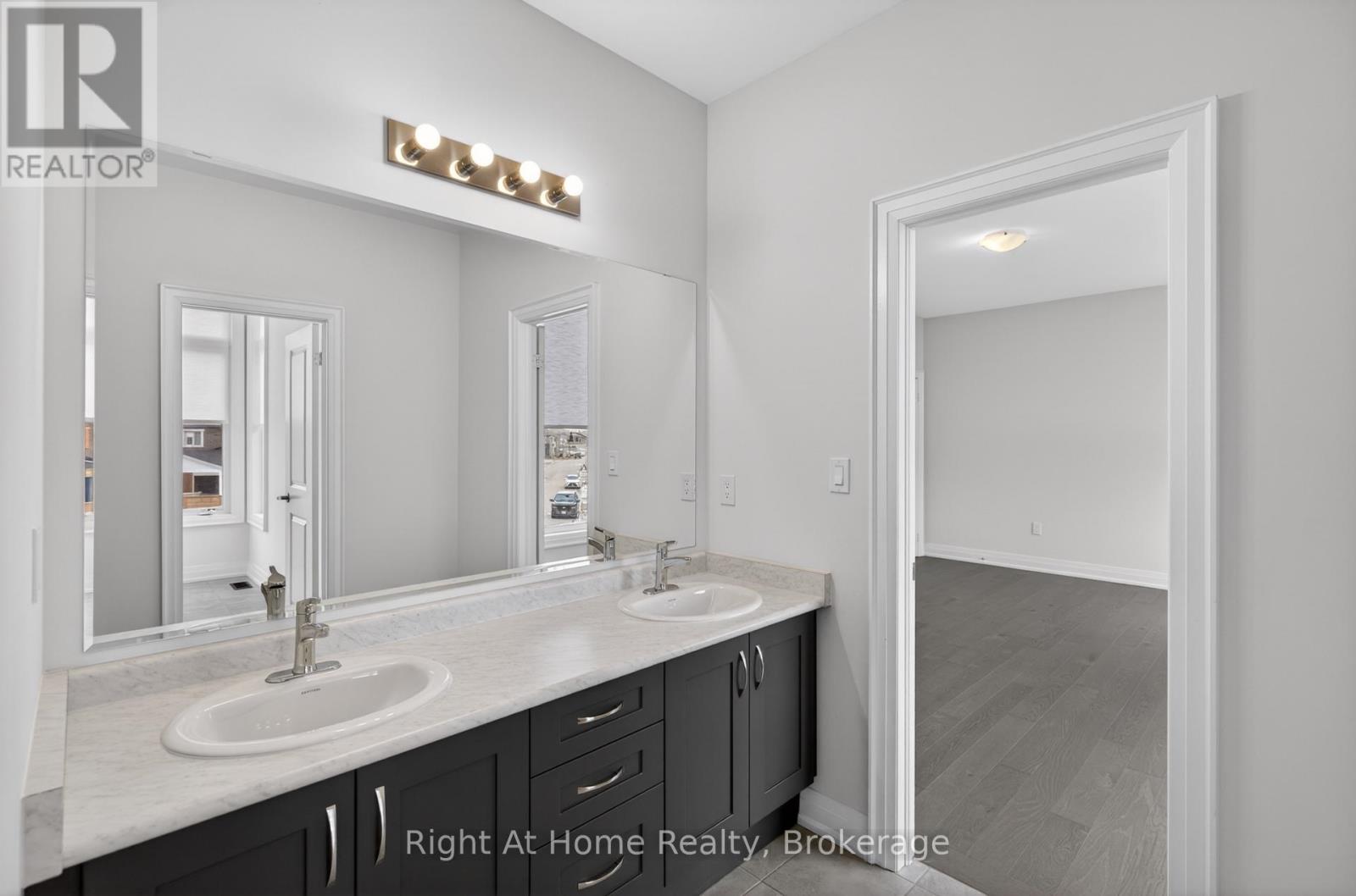 94 Smokey Hollow Place, Hamilton, Ontario  L0R 2H1 - Photo 34 - X12906592