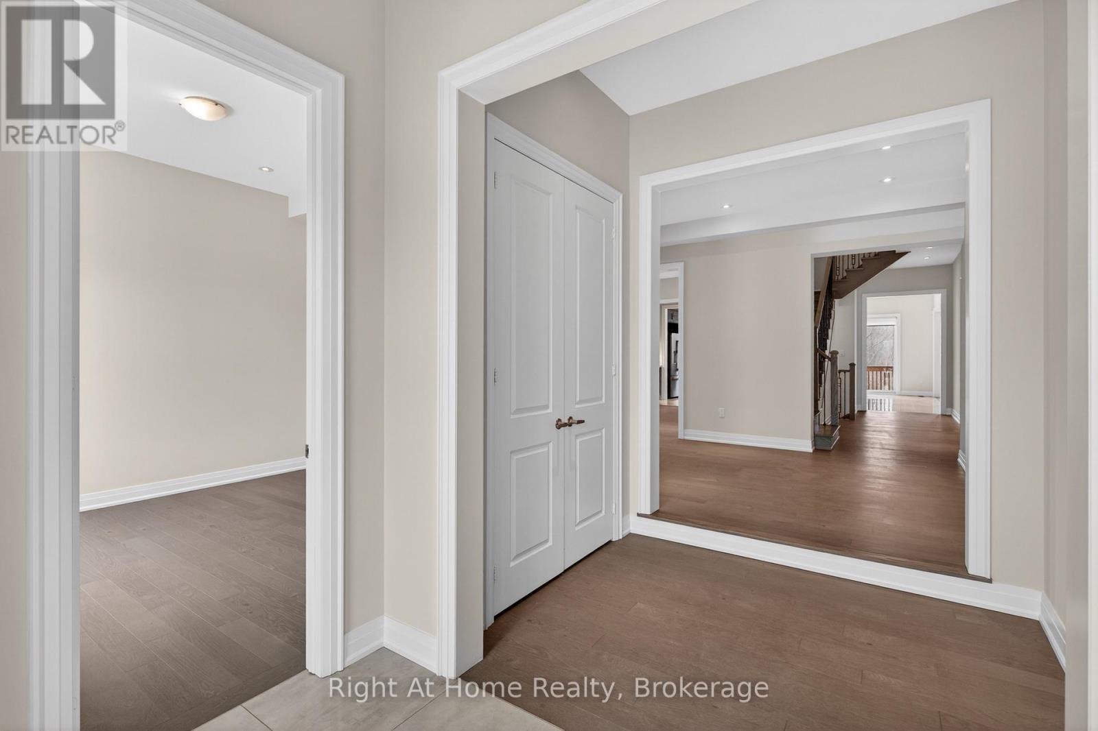 94 Smokey Hollow Place, Hamilton, Ontario  L0R 2H1 - Photo 4 - X12906592