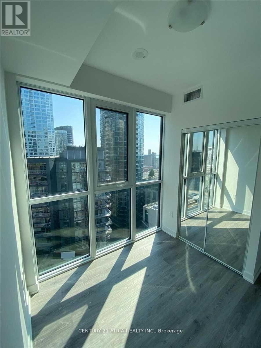 1910 - 38 Iannuzzi Street, Toronto, Ontario M5V 0S2 - Photo 4 - C12905968