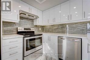 1600 - 55 Kingsbridge Garden Circle, Mississauga, Ontario L5R 1Y1 - Photo 9 - W12892062