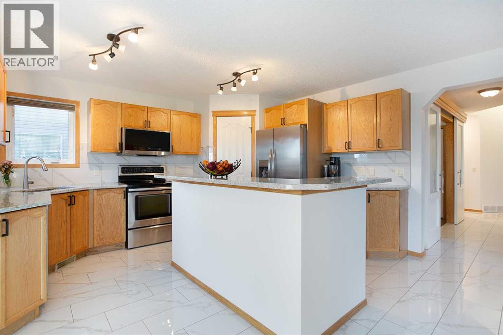 26 Cresthaven View SW, Calgary, Alberta  T3B 5Y2 - Photo 7 - A2271425