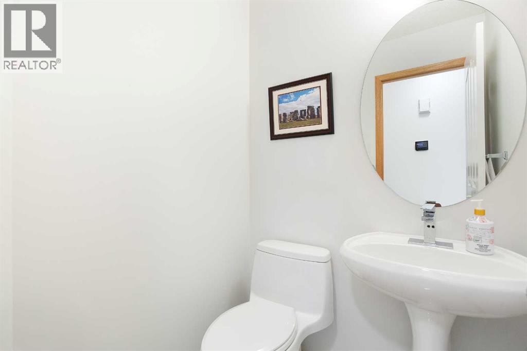 26 Cresthaven View SW, Calgary, Alberta  T3B 5Y2 - Photo 16 - A2271425