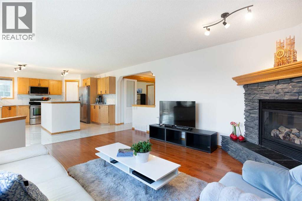 26 Cresthaven View SW, Calgary, Alberta  T3B 5Y2 - Photo 12 - A2271425