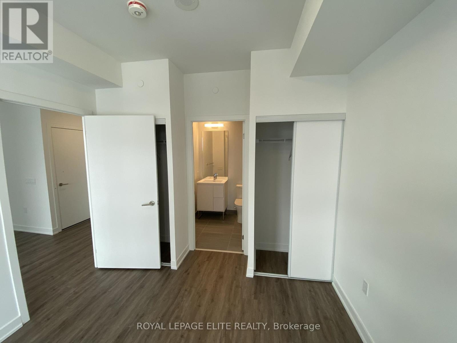 2301 - 1 Quarrington Lane, Toronto, Ontario  M3C 0S4 - Photo 11 - C12906558