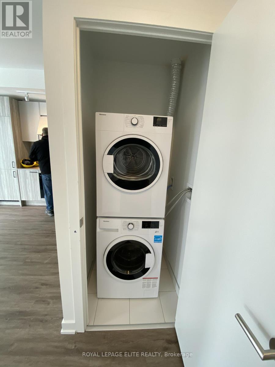 2301 - 1 Quarrington Lane, Toronto, Ontario  M3C 0S4 - Photo 14 - C12906558