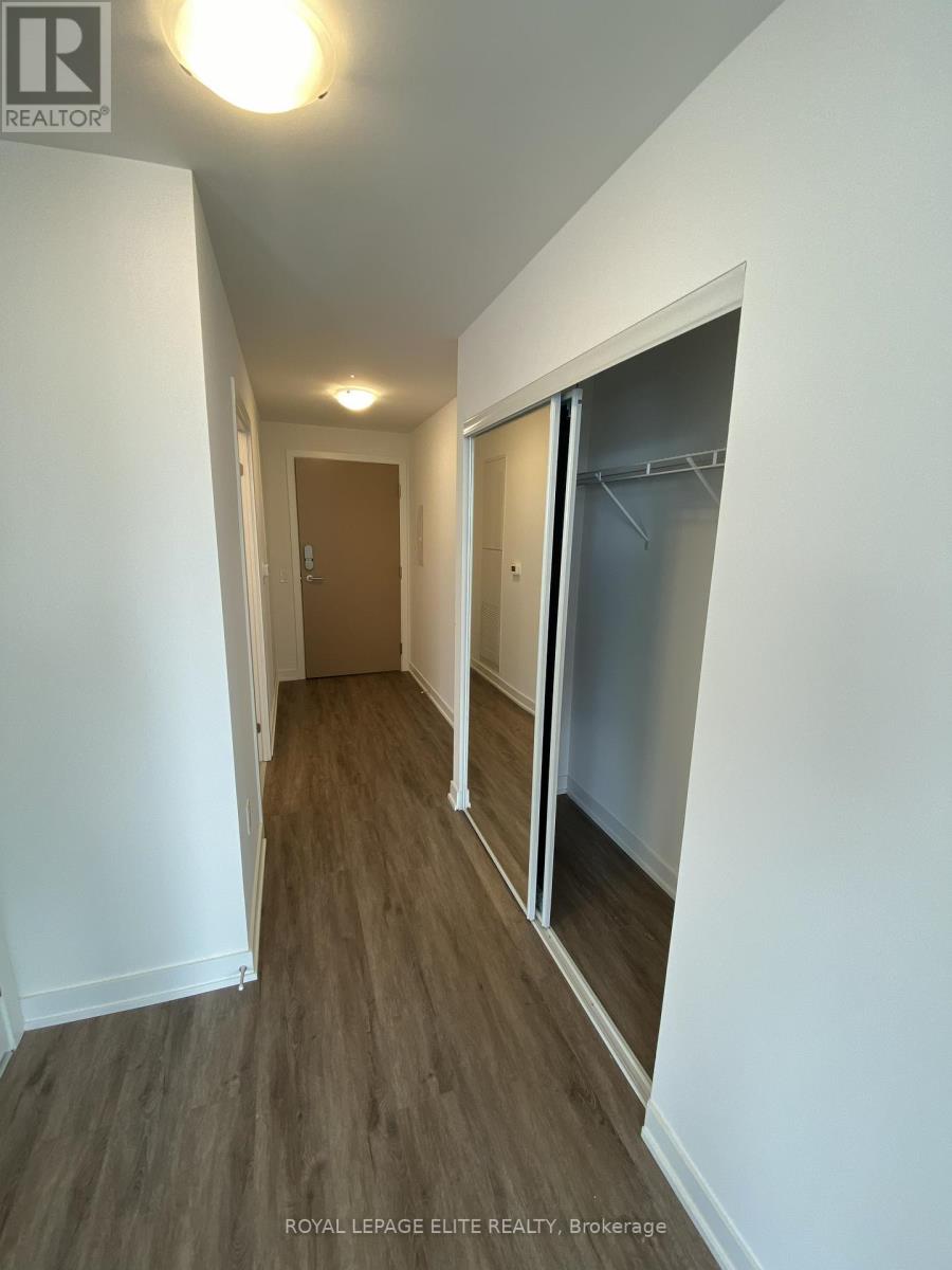 2301 - 1 Quarrington Lane, Toronto, Ontario  M3C 0S4 - Photo 4 - C12906558