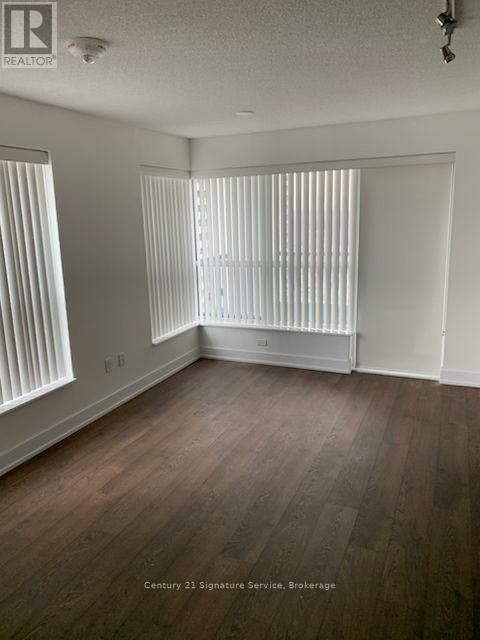 1902 - 7 Mabelle Avenue, Toronto, Ontario  M9A 0C9 - Photo 10 - W12906568