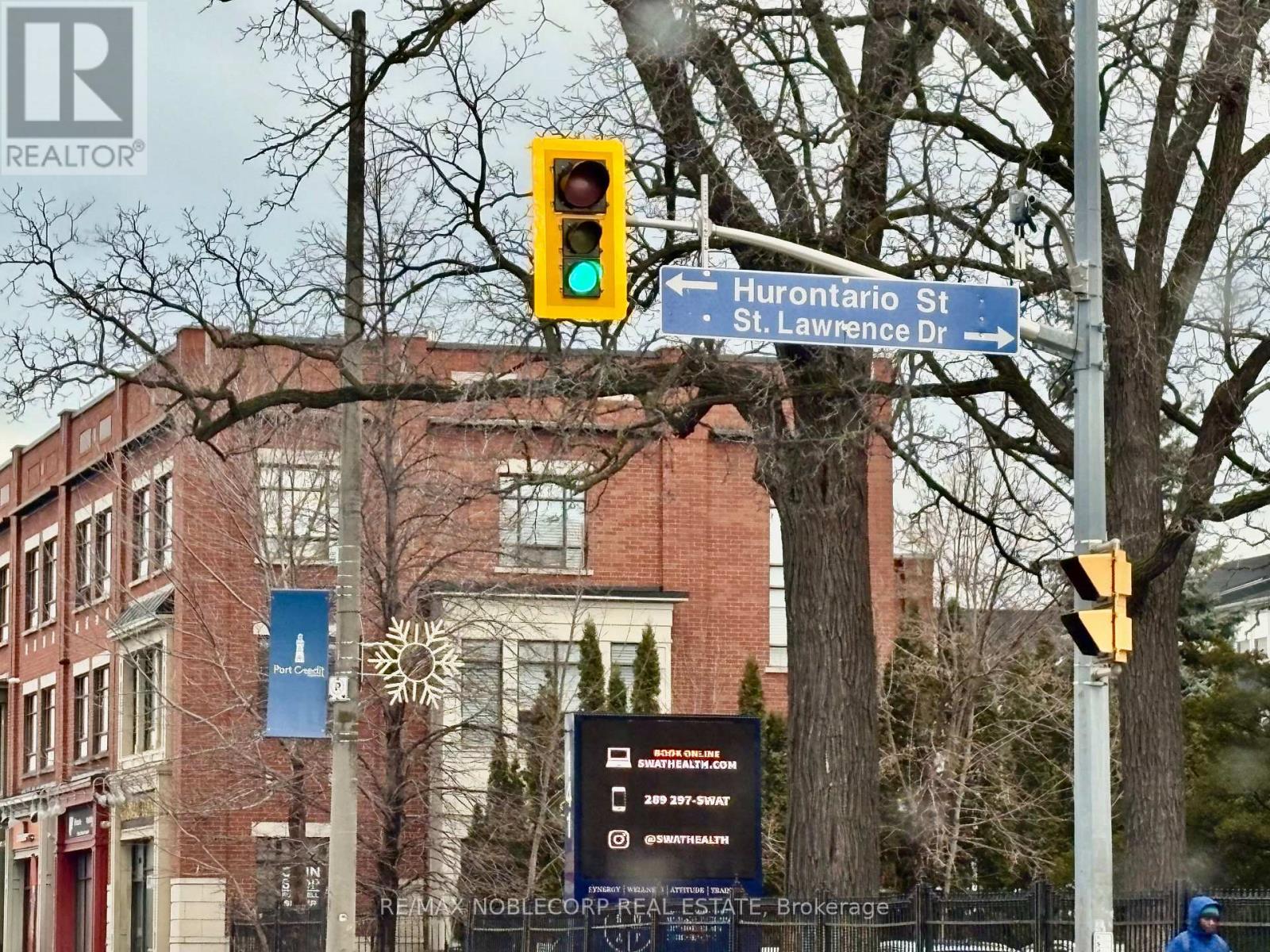 4 - 114 Lakeshore Road E, Mississauga, Ontario  L5G 1C9 - Photo 19 - W12906574