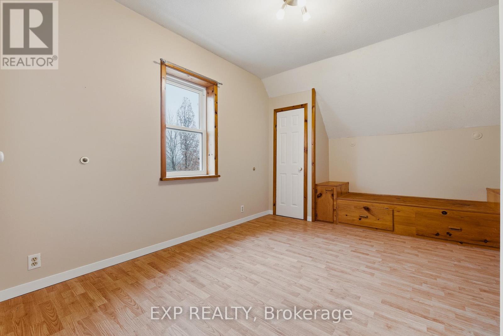 19 Adam Street, Huron East, Ontario  N0K 1W0 - Photo 14 - X12906572