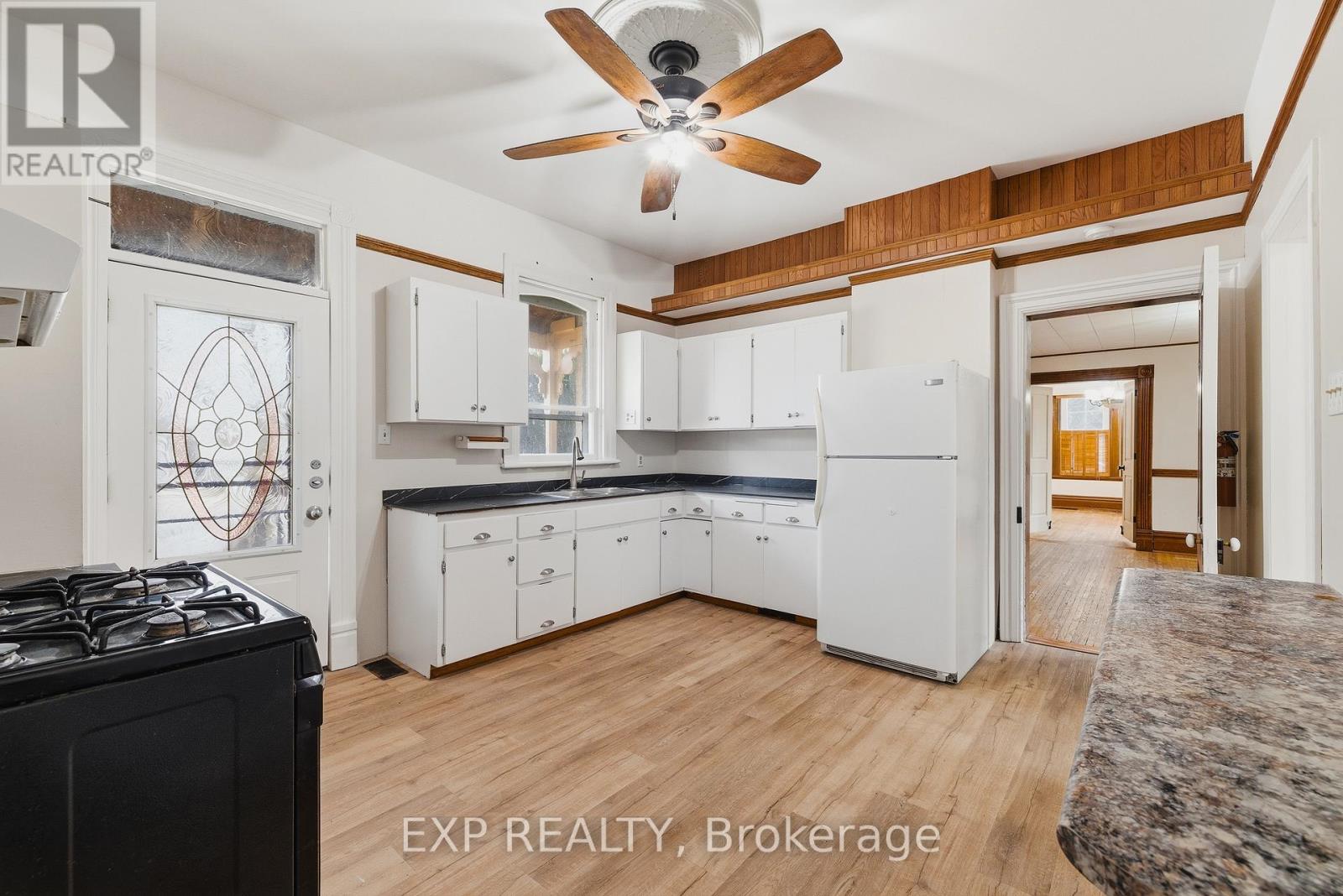 19 Adam Street, Huron East, Ontario  N0K 1W0 - Photo 2 - X12906572