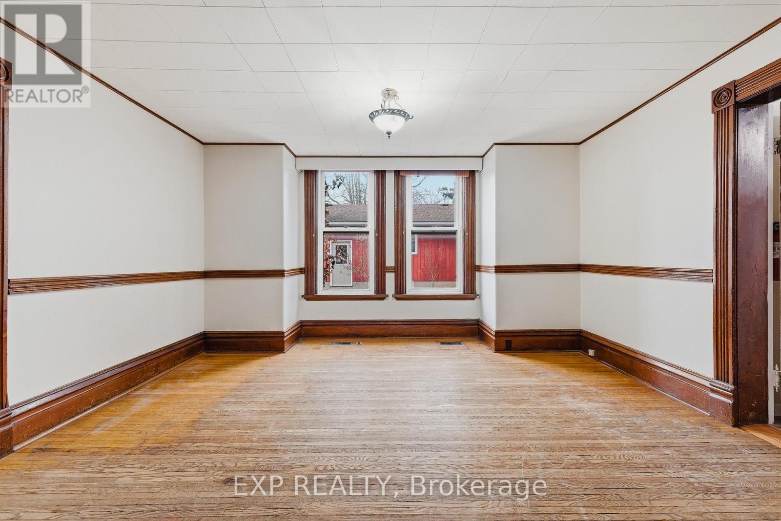 19 Adam Street, Huron East, Ontario  N0K 1W0 - Photo 7 - X12906572