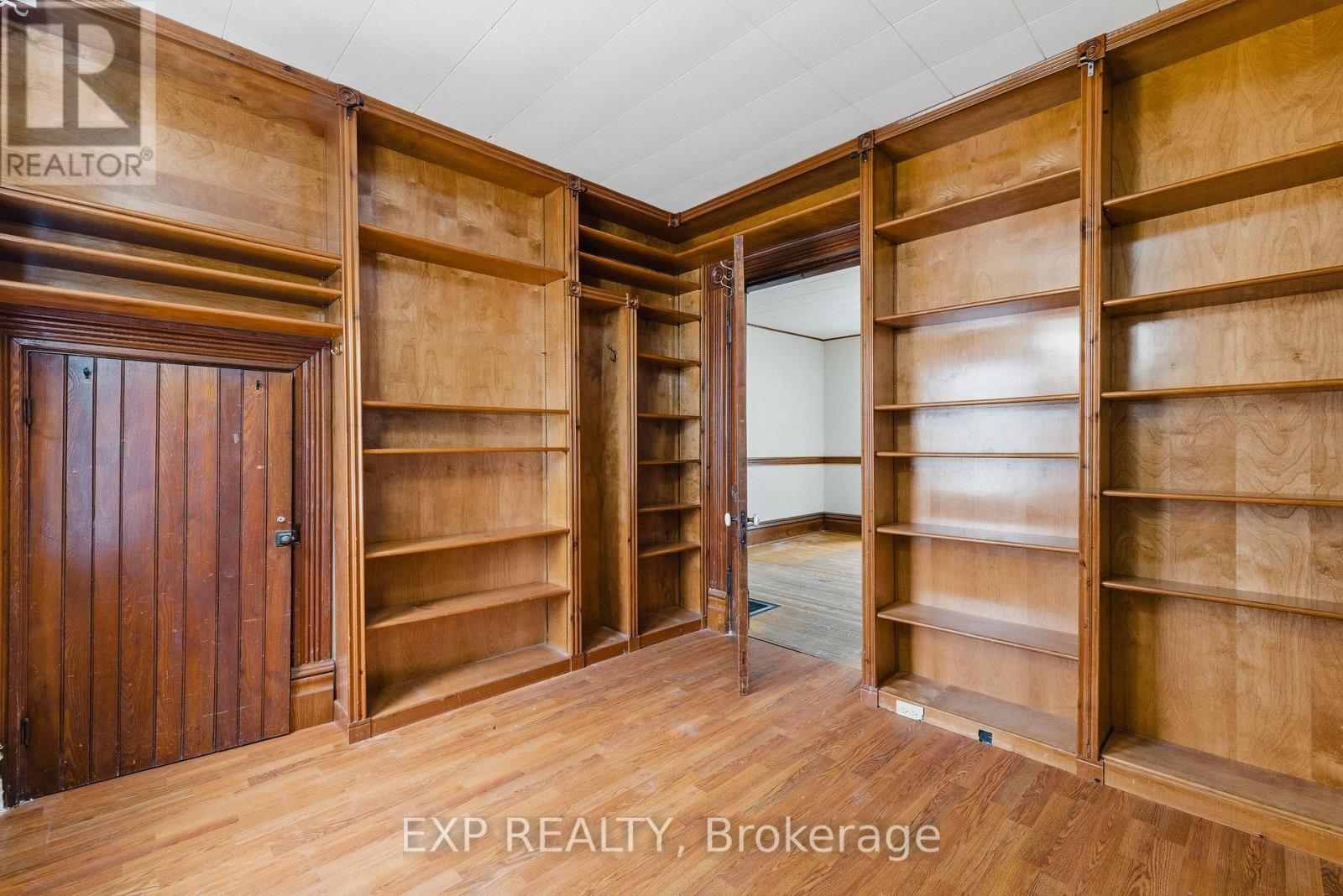 19 Adam Street, Huron East, Ontario  N0K 1W0 - Photo 9 - X12906572