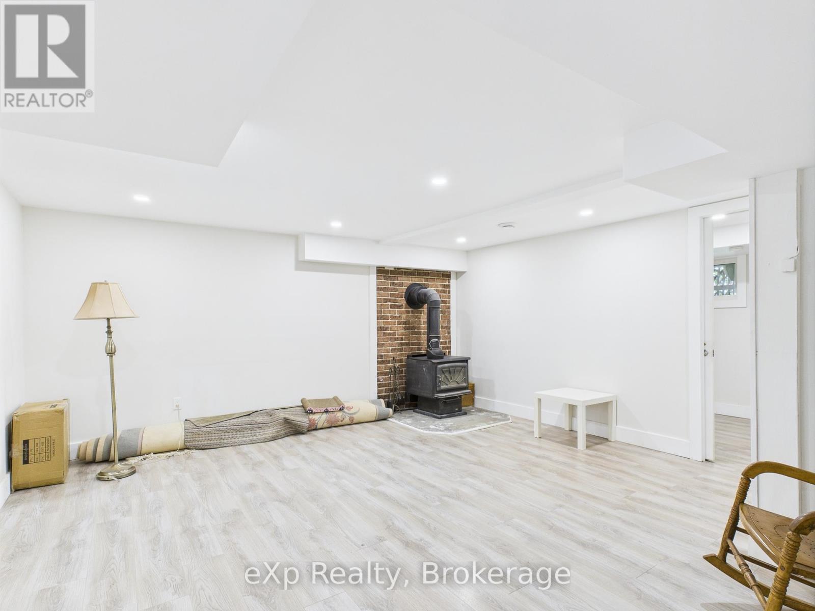 105 Menomini Road, Huron-Kinloss, Ontario  N2Z 2X3 - Photo 28 - X12830830