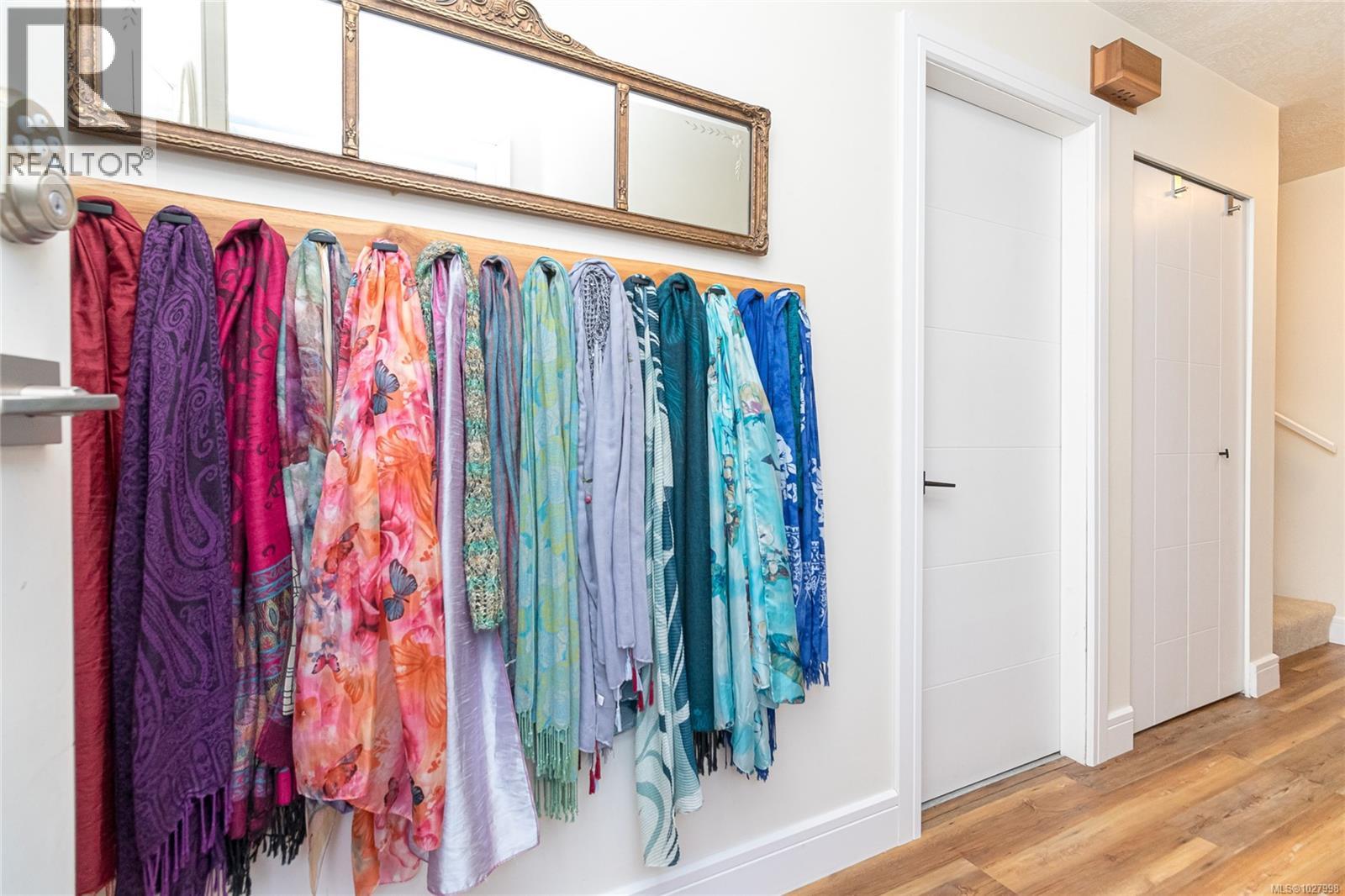 14 5110 Cordova Bay Rd, Saanich, British Columbia  V8Y 2K5 - Photo 3 - 1027998