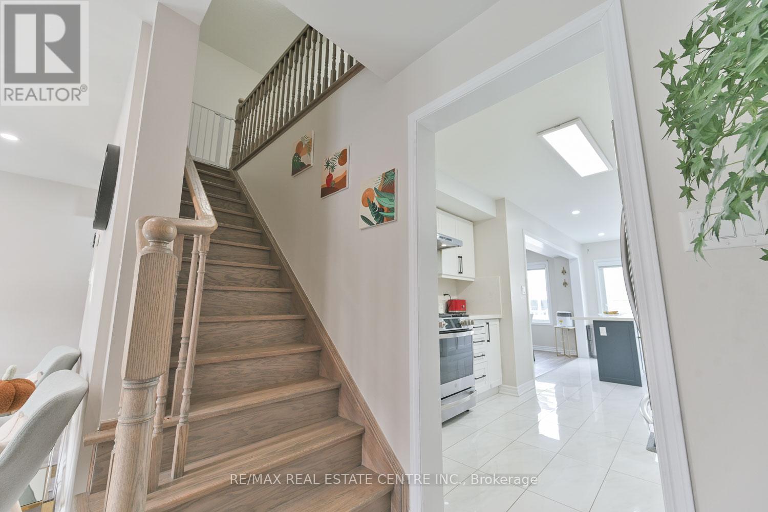 2785 Sapphire Drive, Pickering, Ontario  L1X 0G1 - Photo 19 - E12906632